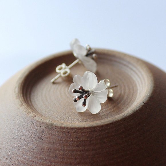 Quartz Jewelry - SOLD Sterling Silver Flower Natural Earrings Studs